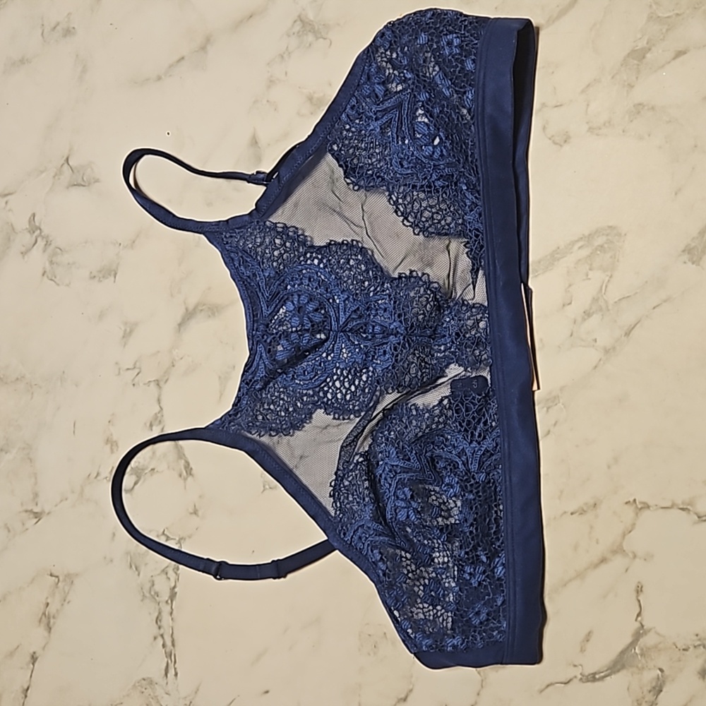 Victoria's Secret Lace High Top Bralette